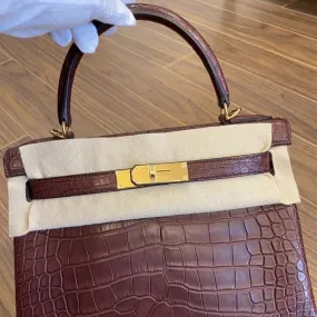 Hermès Kelly 28 Bordeaux Alligator Mississippi Matte Gold Hardware GHW