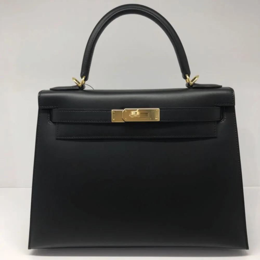 Hermès Kelly 28 Noir (Black) Sellier Sombrero Gold Hardware GHW