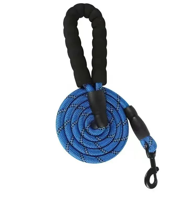 Strong Reflective Dog Leash – Durable Leash for Small, Medium, and Large Dogs (Golden Retrievers & More)