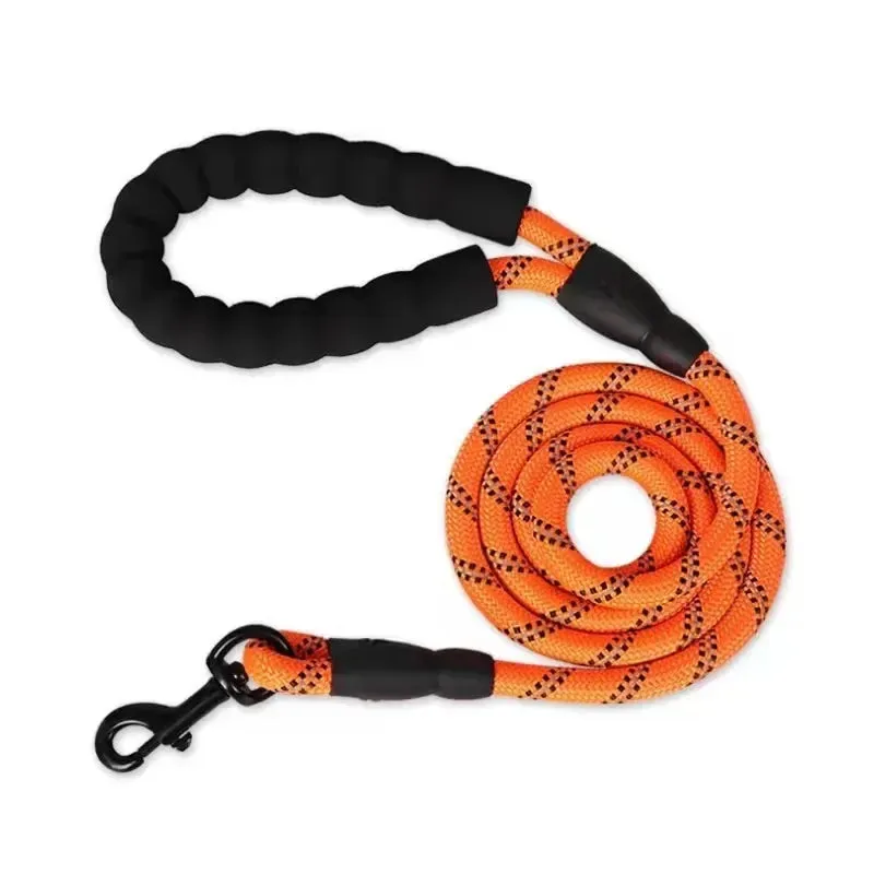 Strong Reflective Dog Leash – Durable Leash for Small, Medium, and Large Dogs (Golden Retrievers & More)